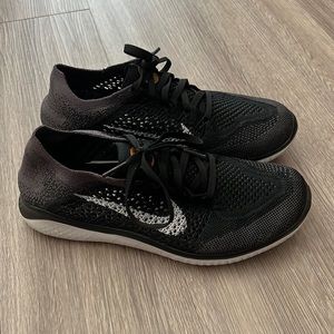 Nike Free Run Flyknit Sneakers